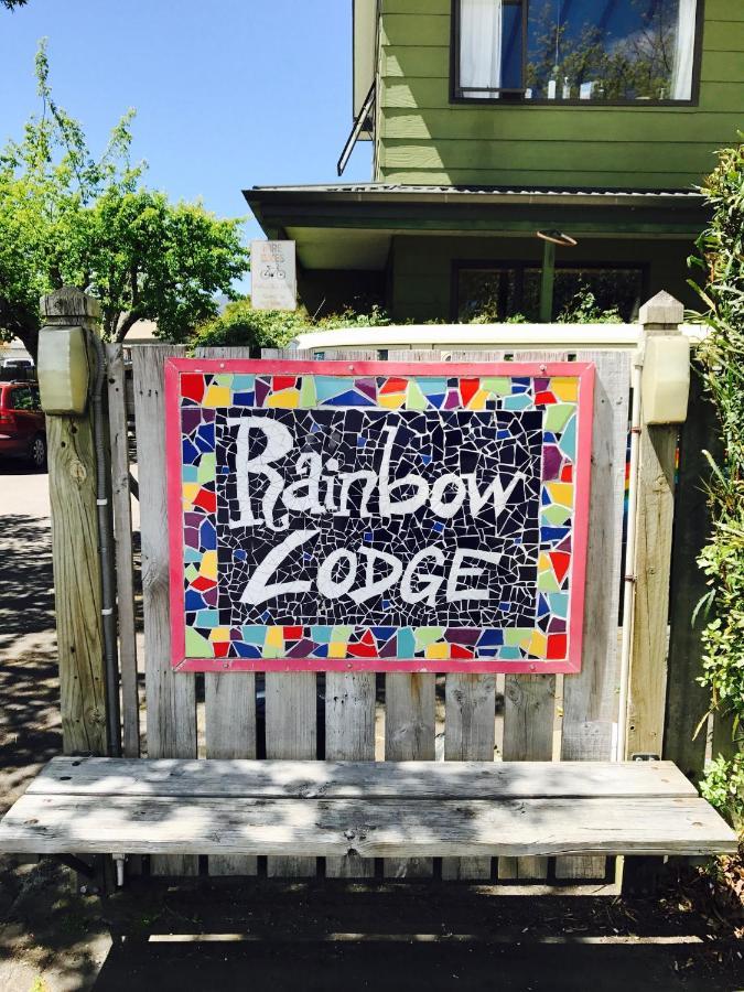 אגם טאופו Rainbow Lodge Backpackers מראה חיצוני תמונה